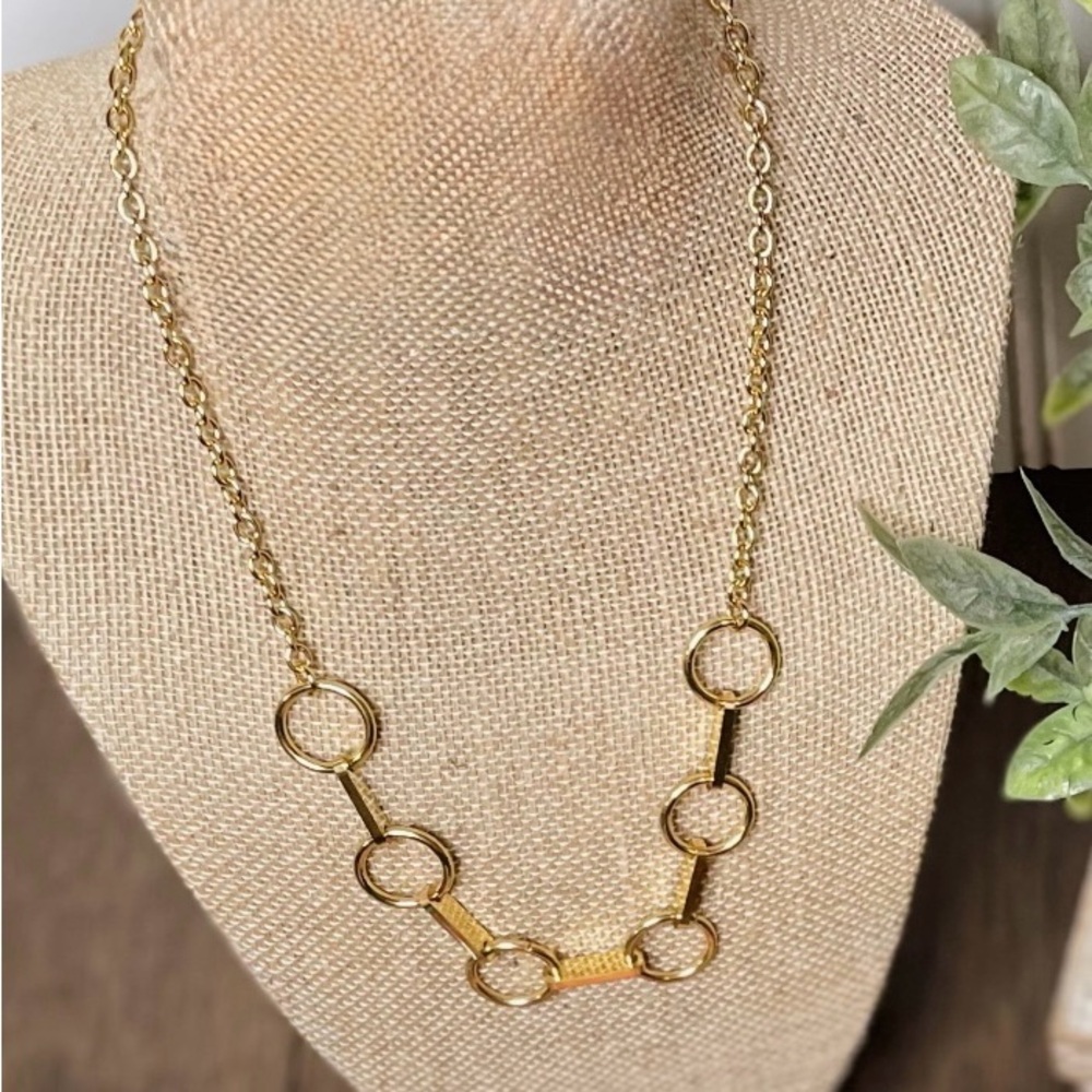 NEW Gold Circle Link Necklace - Picture 8 of 9